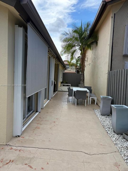For Rent: $4,500 (3 beds, 2 baths, 1654 Square Feet)