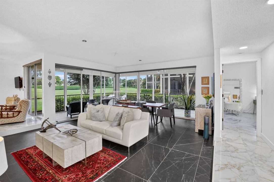 Living room/ Dining