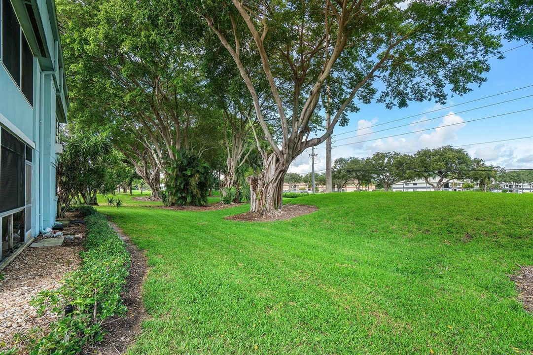 027-434NormandyJ-DelrayBeach-FL-33484-SM
