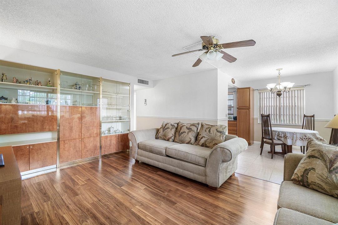 009-434NormandyJ-DelrayBeach-FL-33484-SM