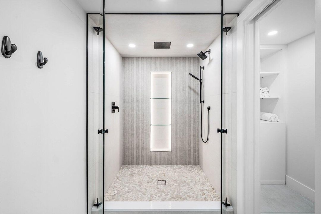 Primary Shower