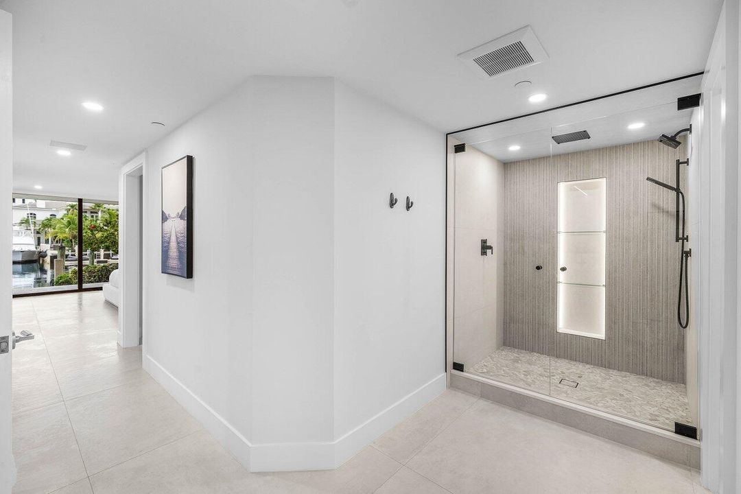 Hallway / Bedroom Hall