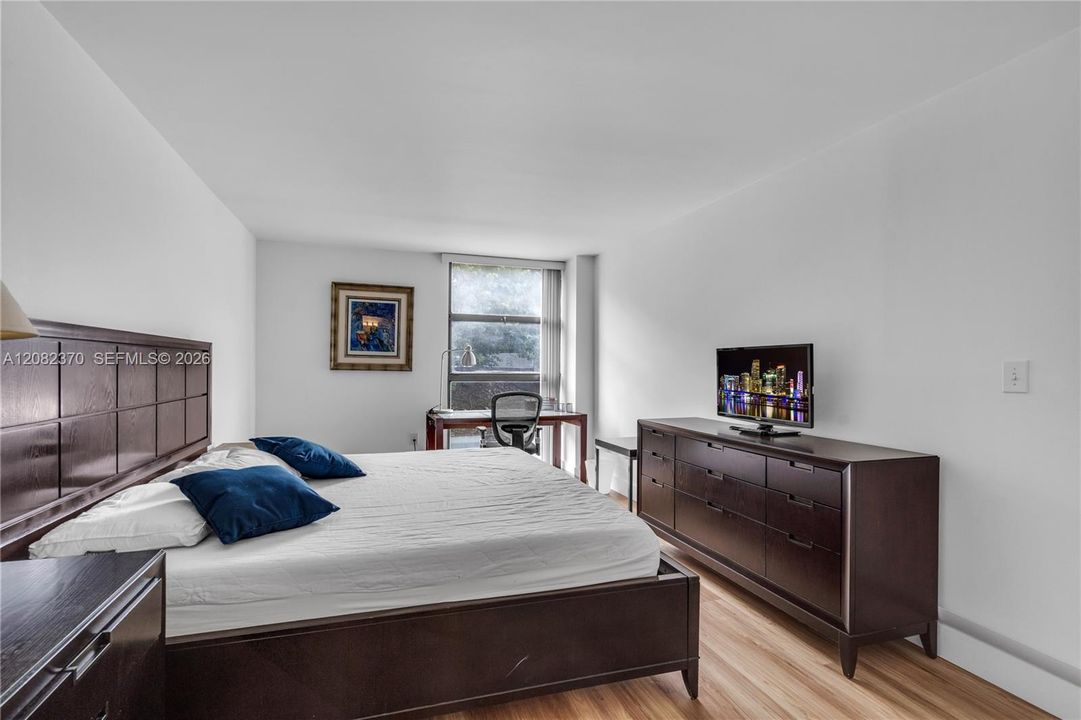В аренду: $3,600 (2 спален, 2 ванн, 1145 Квадратных фут)