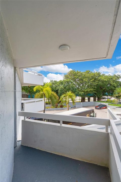 В аренду: $3,600 (2 спален, 2 ванн, 1145 Квадратных фут)