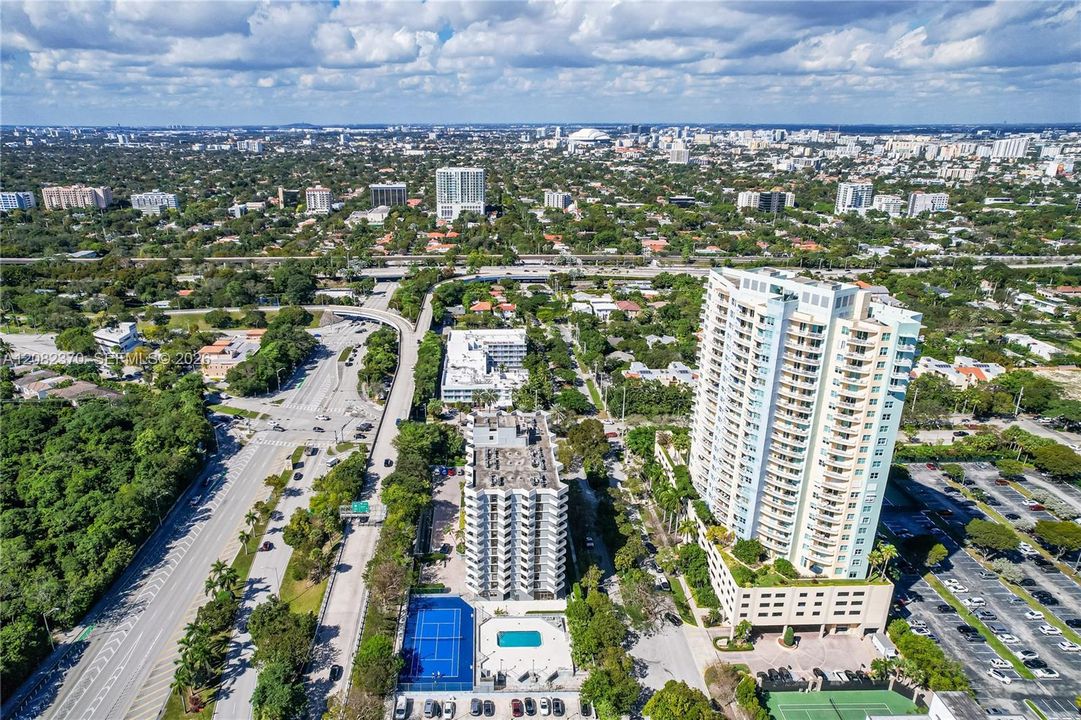 В аренду: $3,600 (2 спален, 2 ванн, 1145 Квадратных фут)