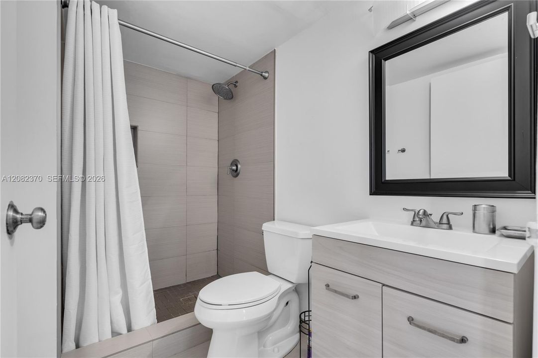 В аренду: $3,600 (2 спален, 2 ванн, 1145 Квадратных фут)