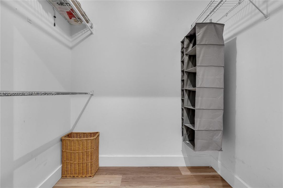 В аренду: $3,600 (2 спален, 2 ванн, 1145 Квадратных фут)