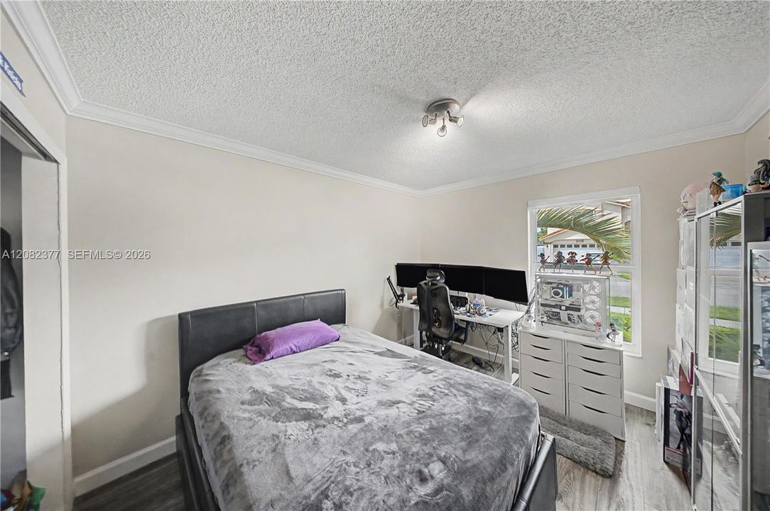 For Sale: $770,000 (3 beds, 2 baths, 1864 Square Feet)