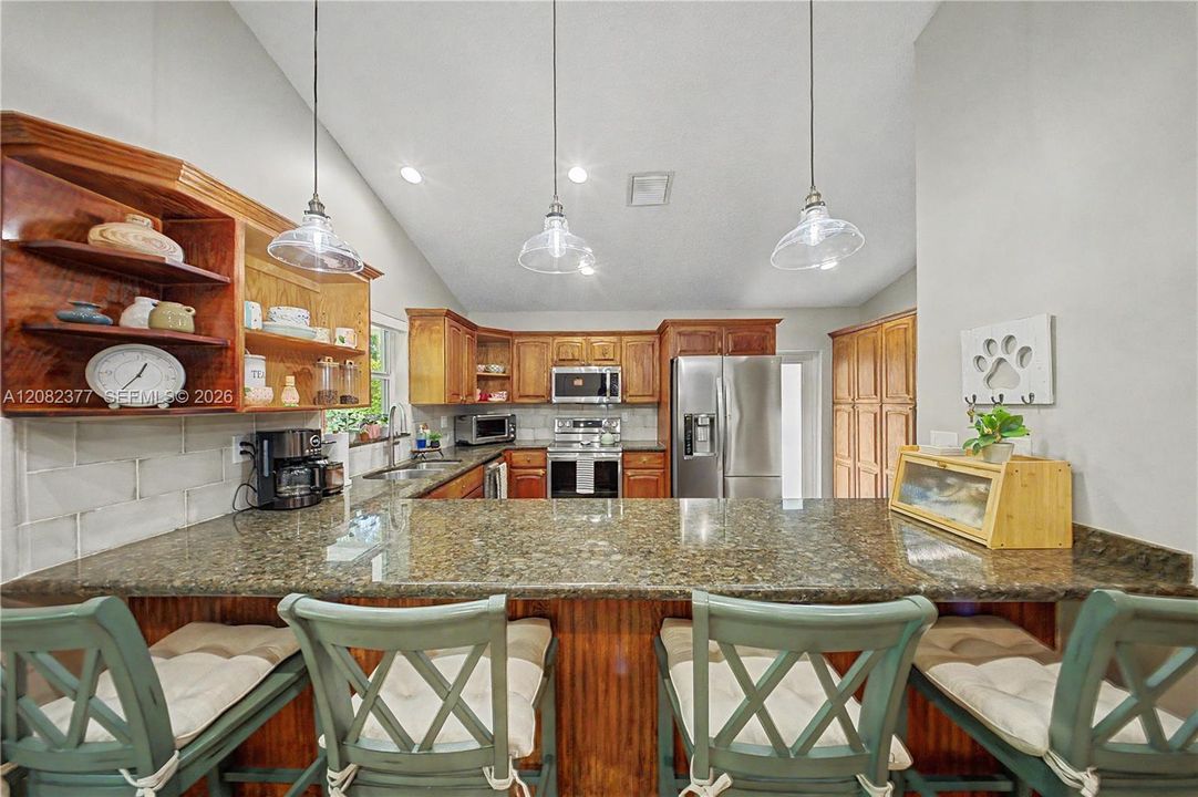 For Sale: $770,000 (3 beds, 2 baths, 1864 Square Feet)