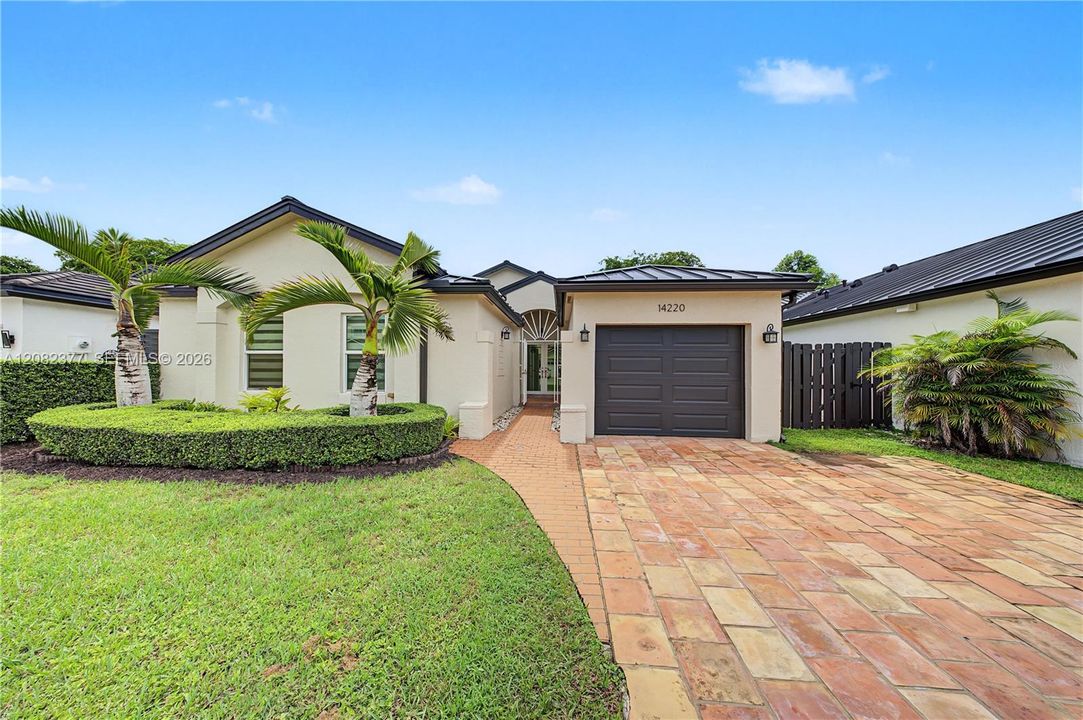 For Sale: $770,000 (3 beds, 2 baths, 1864 Square Feet)
