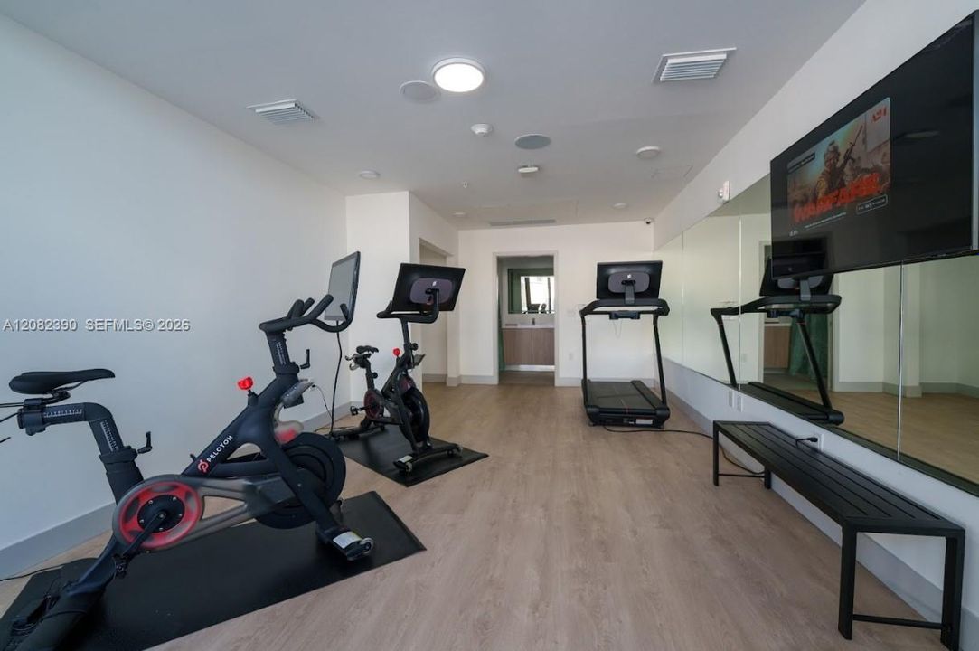 В аренду: $2,128 (1 спален, 1 ванн, 516192 Квадратных фут)