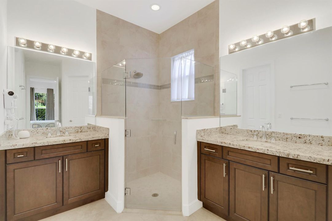 Owner’s Bath