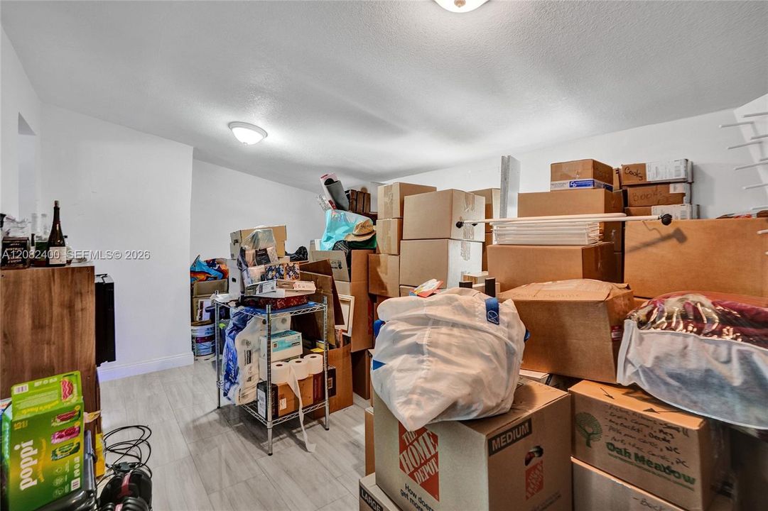 В аренду: $3,000 (3 спален, 2 ванн, 1667 Квадратных фут)