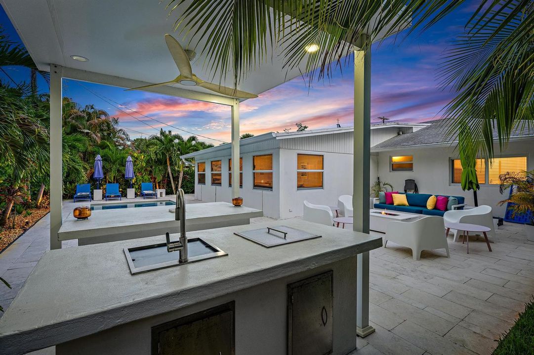 Cabana Bar