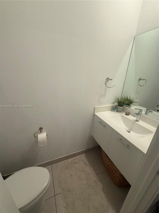 En Renta: $3,750 (3 camas, 2 baños, 1425 Pies cuadrados)