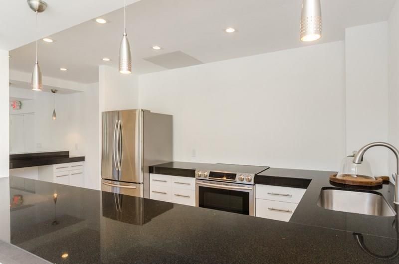 Kitchen in Community Roo