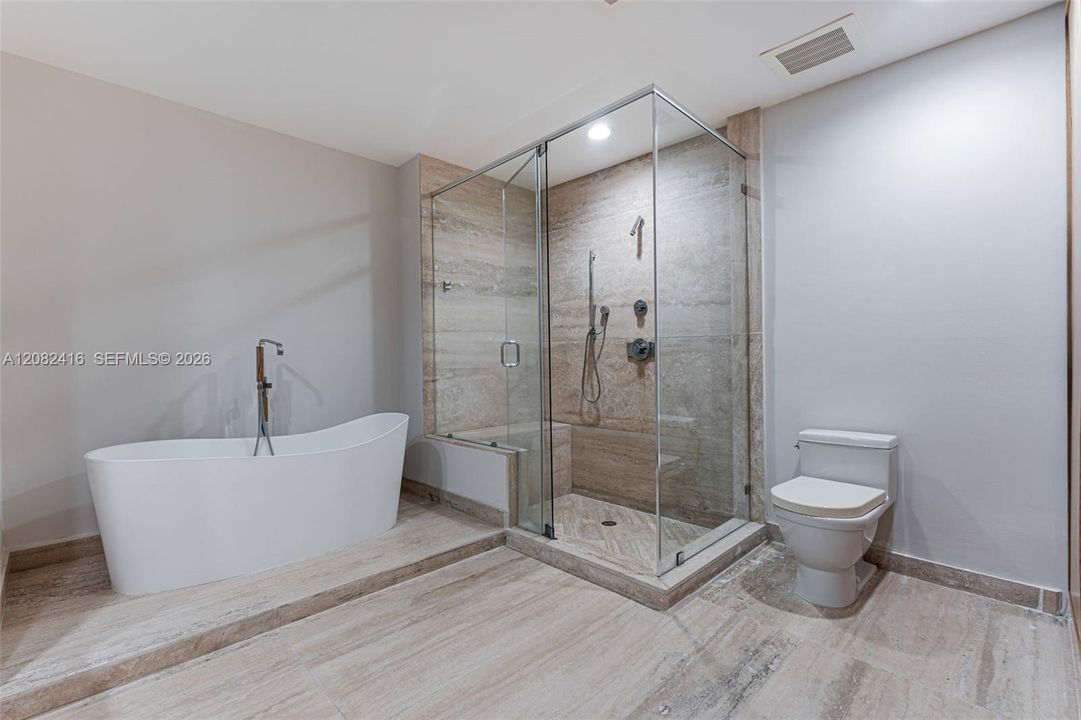 For Rent: $9,500 (3 beds, 3 baths, 1974 Square Feet)