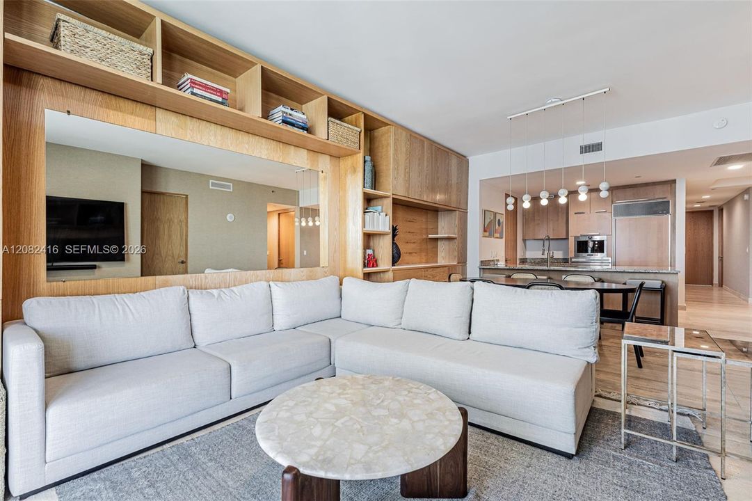 For Rent: $9,500 (3 beds, 3 baths, 1974 Square Feet)