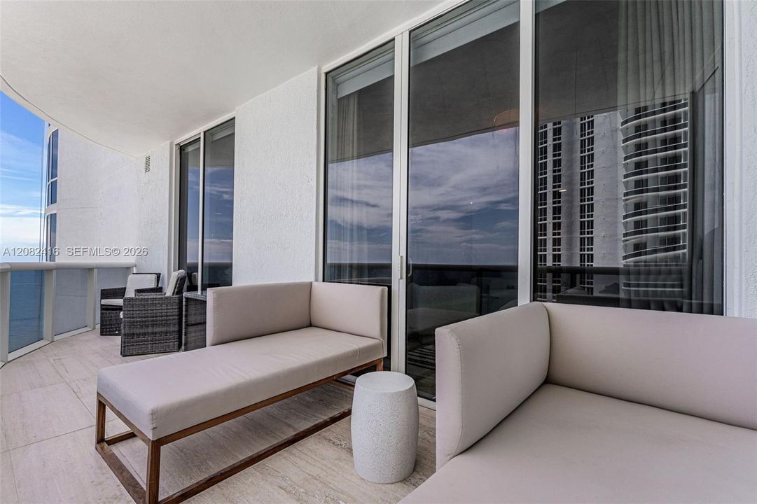 For Rent: $9,500 (3 beds, 3 baths, 1974 Square Feet)