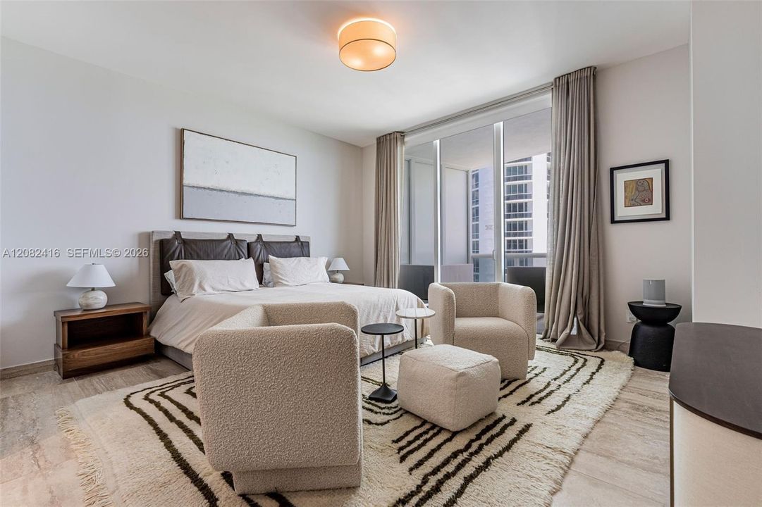 For Rent: $9,500 (3 beds, 3 baths, 1974 Square Feet)