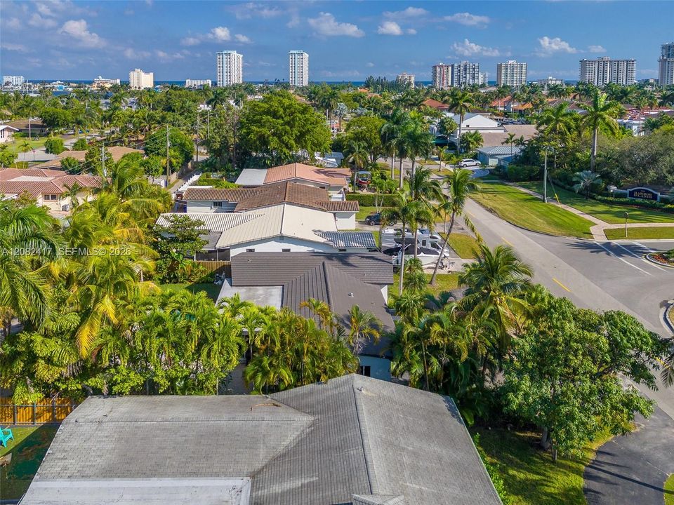 На продажу: $1,299,000 (3 спален, 2 ванн, 1684 Квадратных фут)