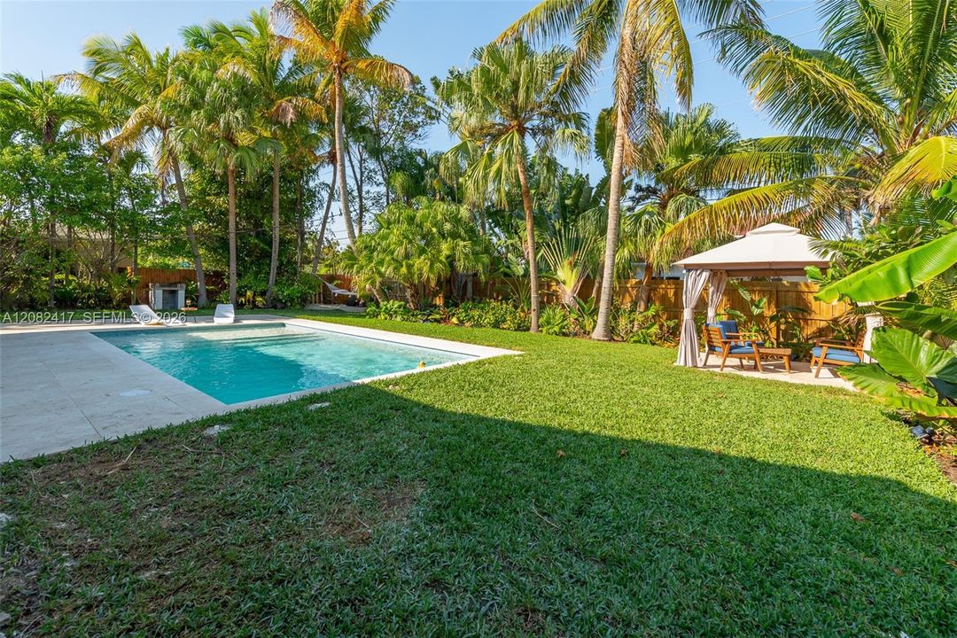 На продажу: $1,299,000 (3 спален, 2 ванн, 1684 Квадратных фут)