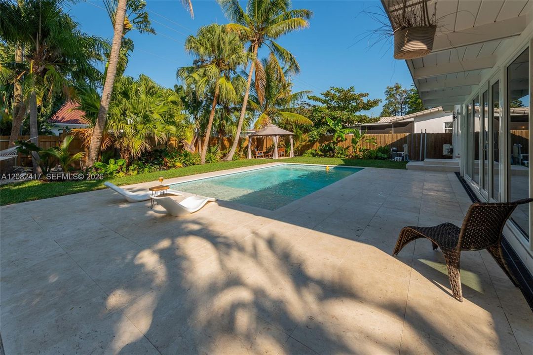 На продажу: $1,299,000 (3 спален, 2 ванн, 1684 Квадратных фут)