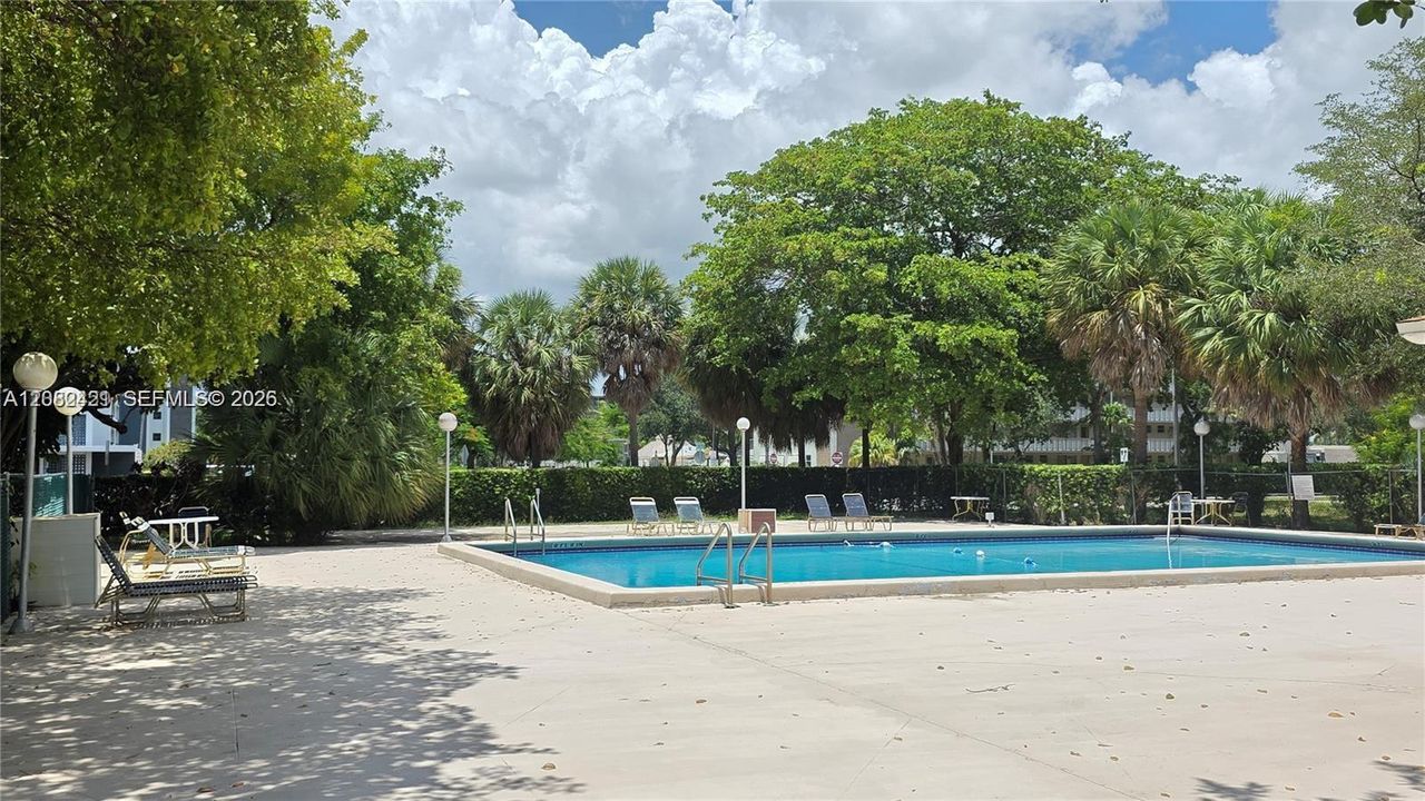 En Venta: $240,000 (2 camas, 2 baños, 1150 Pies cuadrados)