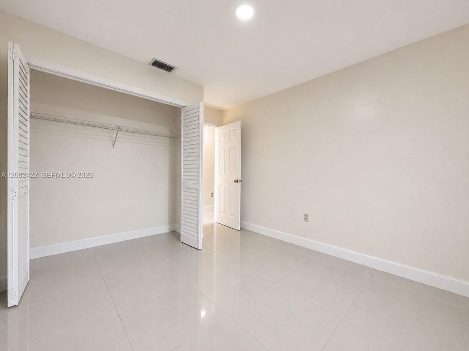 For Sale: $589,000 (4 beds, 2 baths, 1364 Square Feet)
