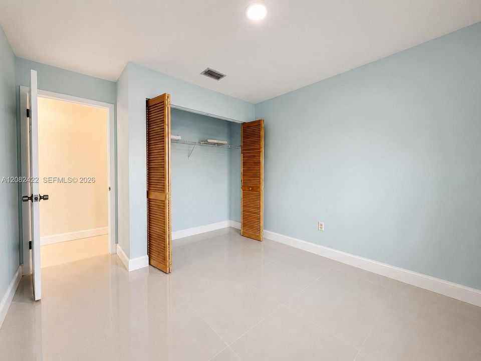 For Sale: $589,000 (4 beds, 2 baths, 1364 Square Feet)