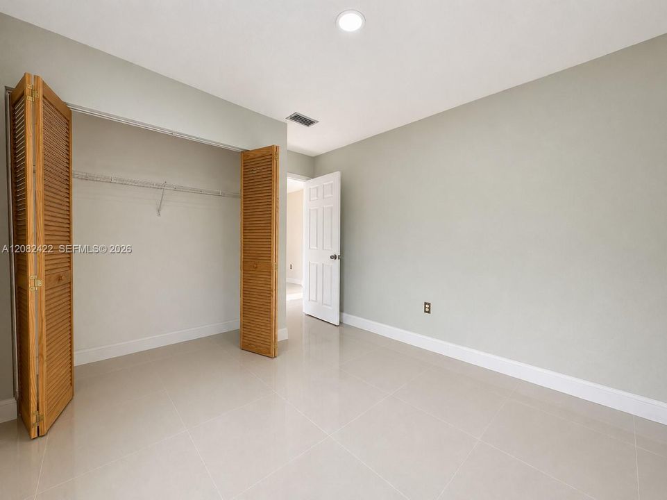For Sale: $589,000 (4 beds, 2 baths, 1364 Square Feet)