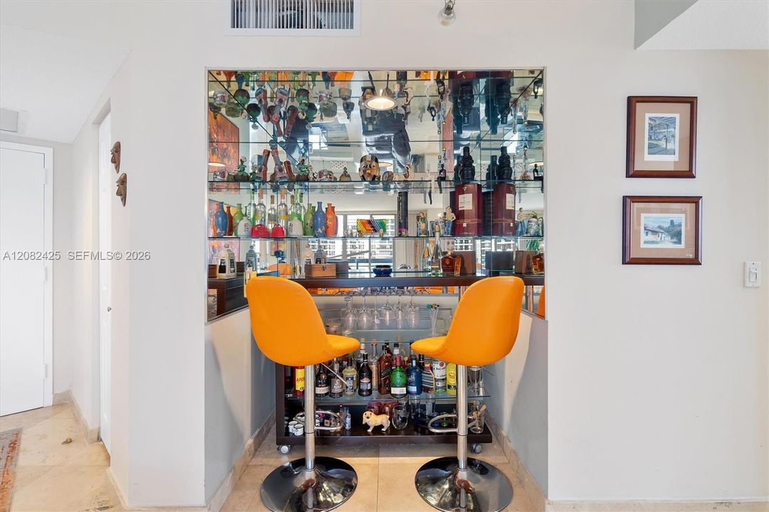 В аренду: $4,800 (2 спален, 2 ванн, 1464 Квадратных фут)