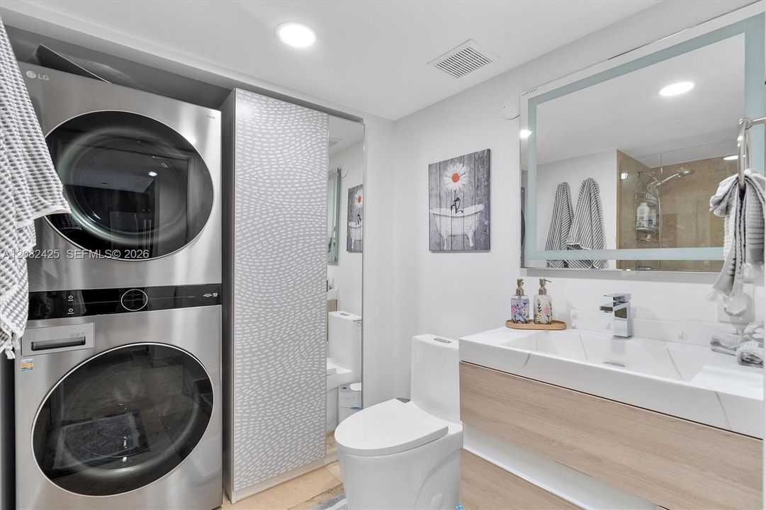 В аренду: $4,800 (2 спален, 2 ванн, 1464 Квадратных фут)