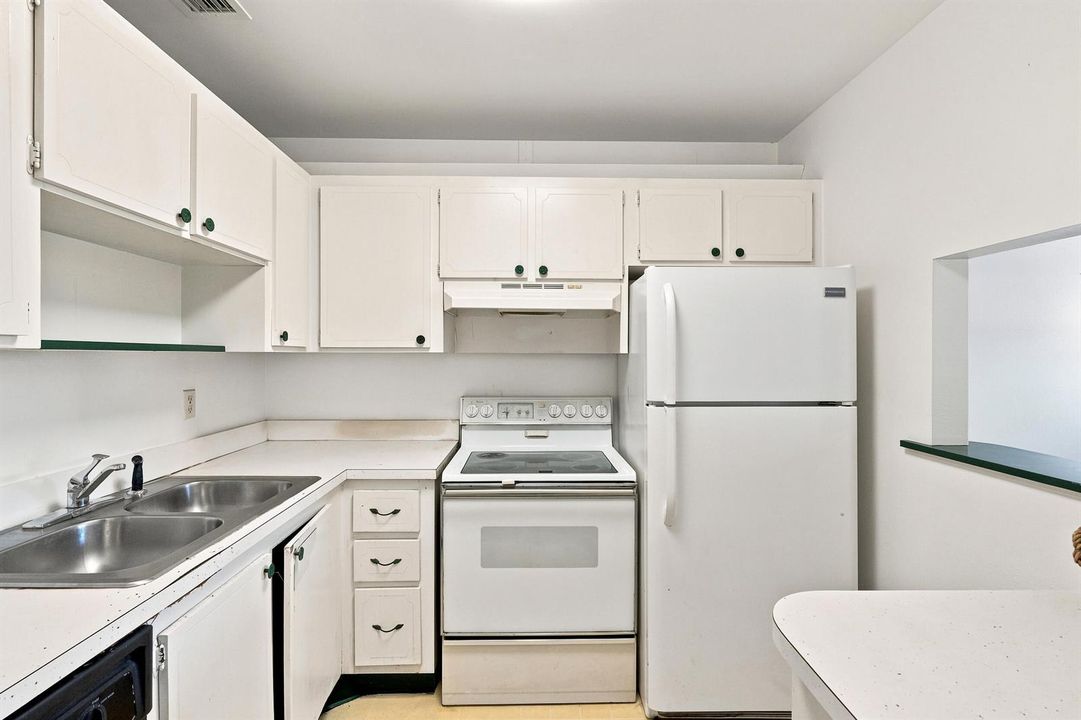 2600_se_ocean_blvd_apt_ff11_stuart_fl_34