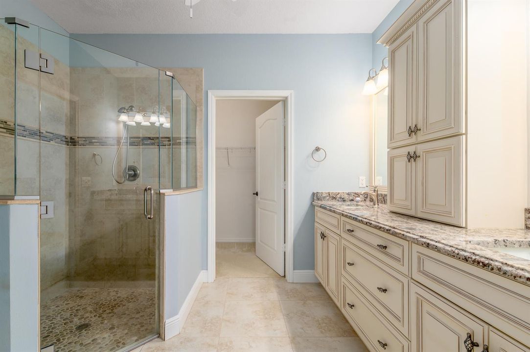 1676 SW Harbour Isles Cir