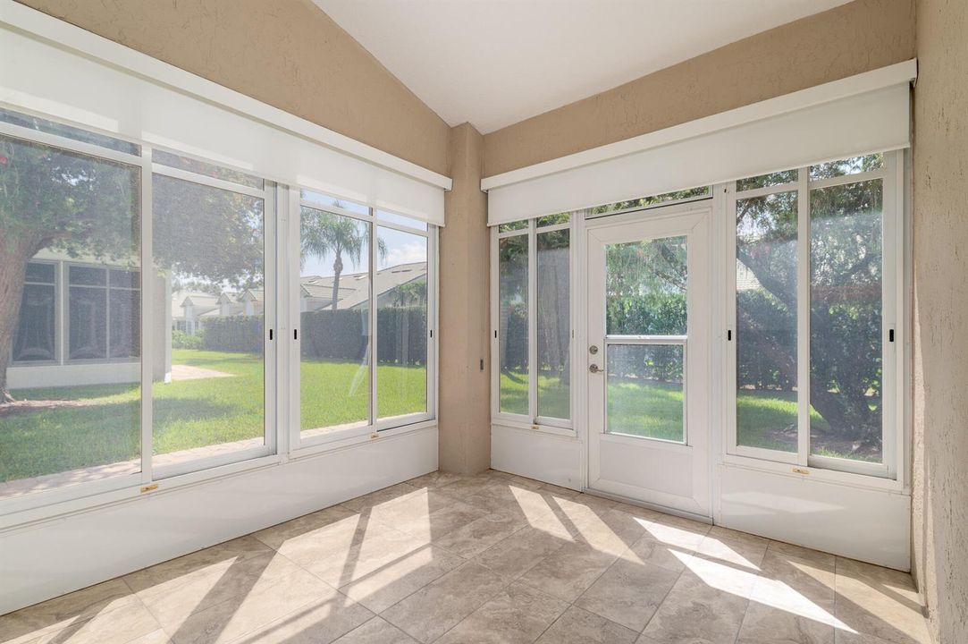 1676 SW Harbour Isles Cir