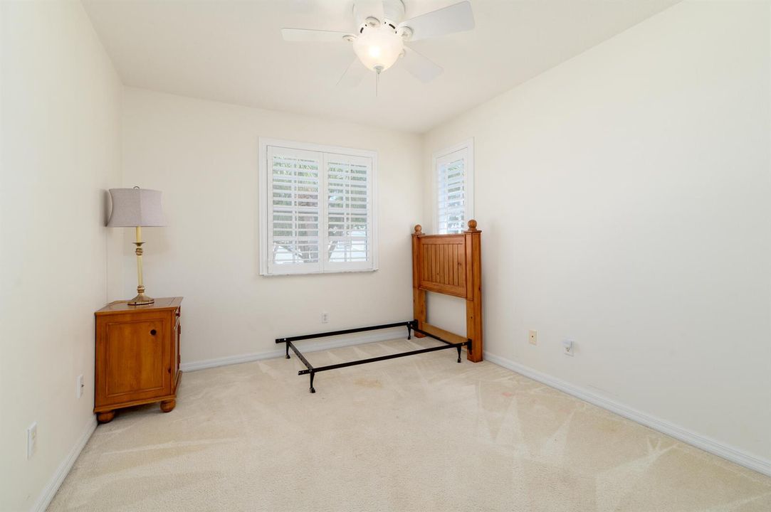 1676 SW Harbour Isles Cir