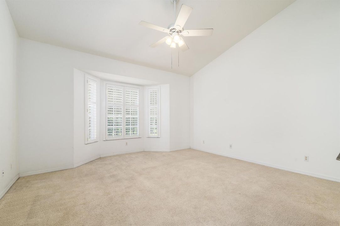 1676 SW Harbour Isles Cir