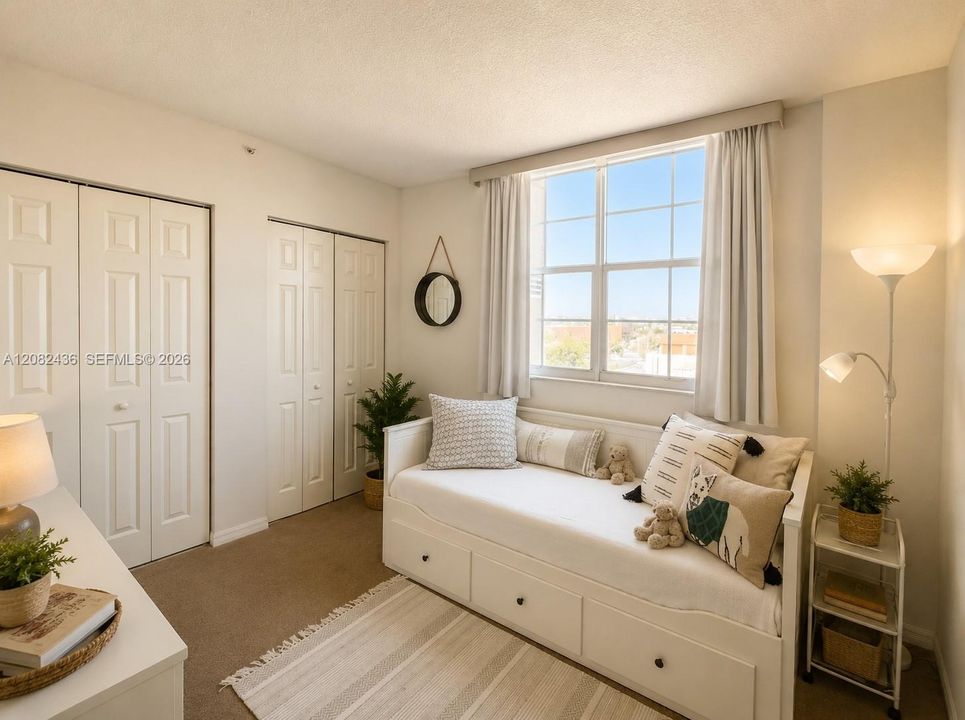 For Rent: $2,500 (2 beds, 2 baths, 920 Square Feet)