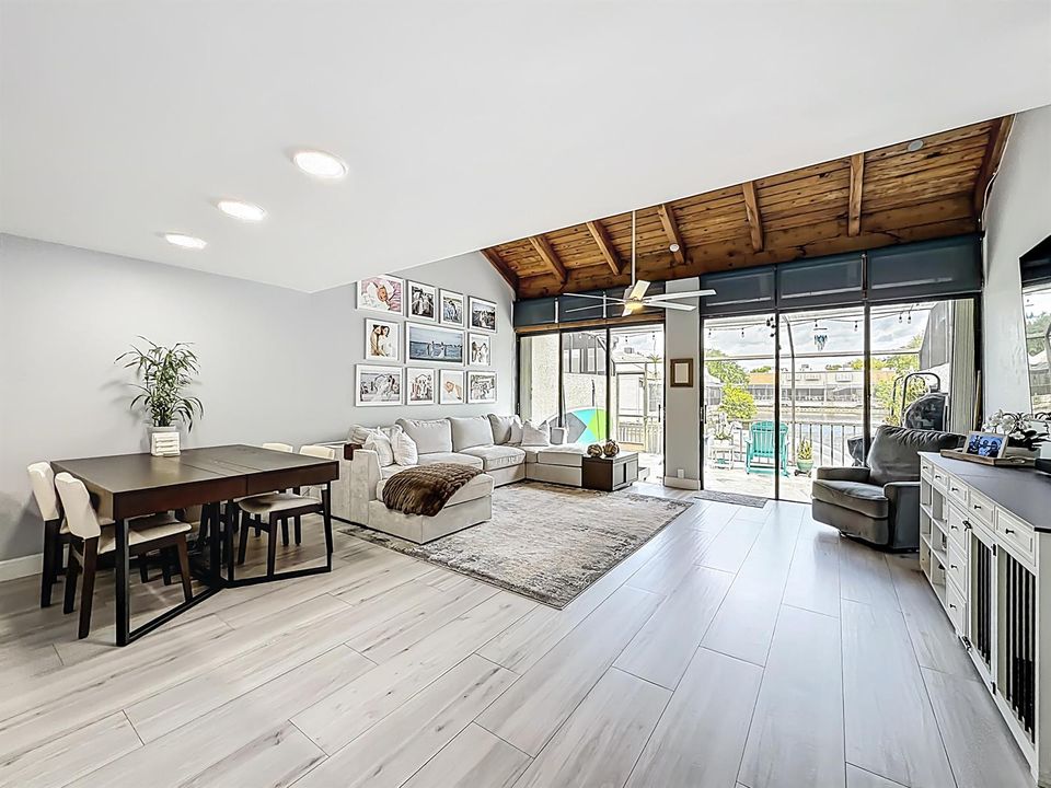 11313 NW 15th Street-34
