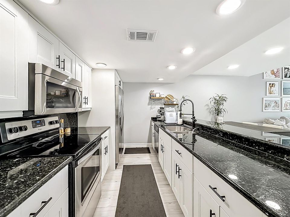 11313 NW 15th Street-25
