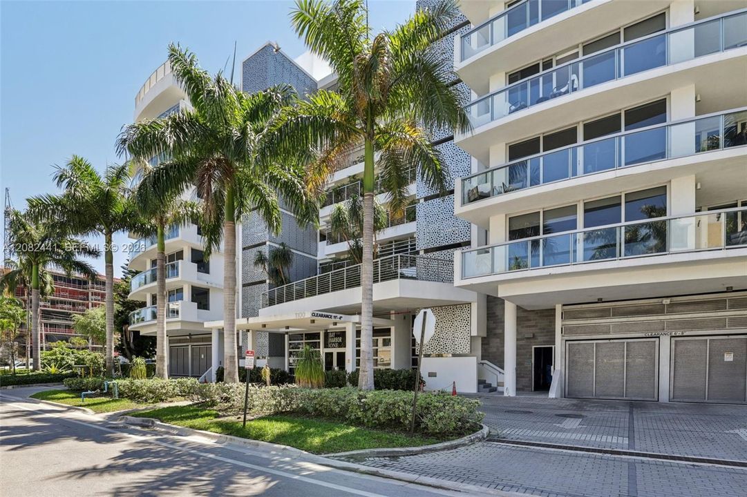 For Rent: $7,500 (2 beds, 3 baths, 1532 Square Feet)