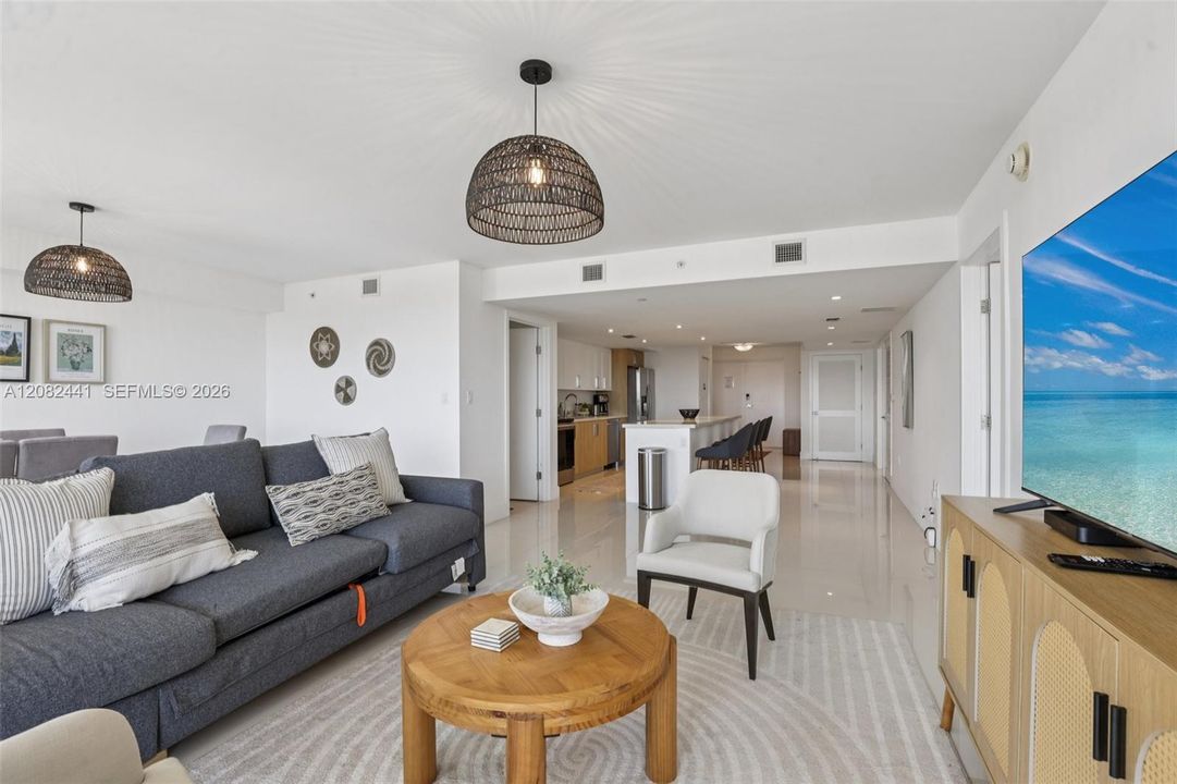 For Rent: $7,500 (2 beds, 3 baths, 1532 Square Feet)