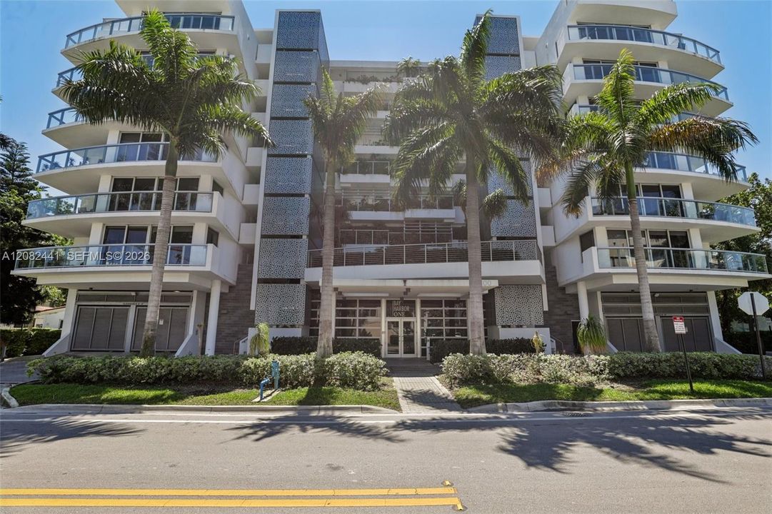 For Rent: $7,500 (2 beds, 3 baths, 1532 Square Feet)
