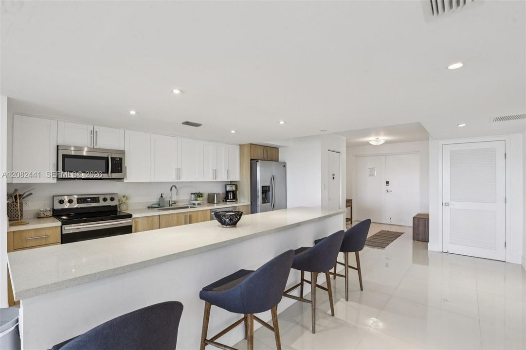 For Rent: $7,500 (2 beds, 3 baths, 1532 Square Feet)