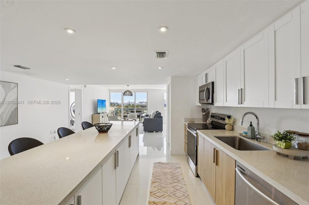 For Rent: $7,500 (2 beds, 3 baths, 1532 Square Feet)