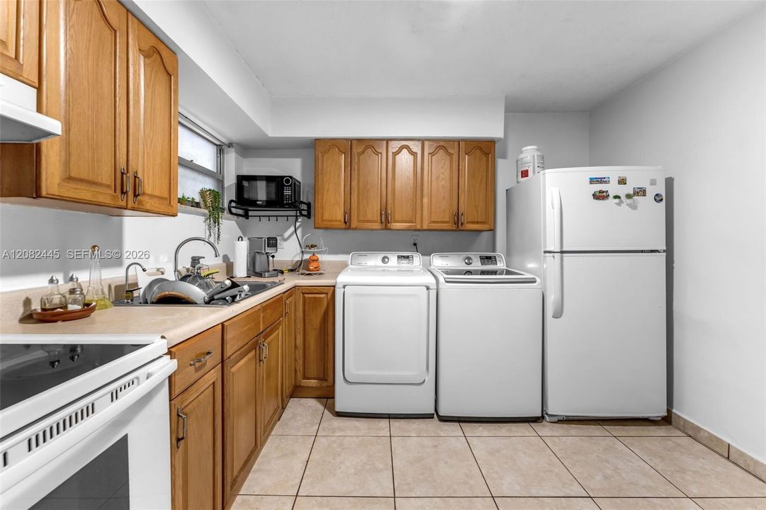 En Venta: $265,000 (2 camas, 1 baños, 900 Pies cuadrados)