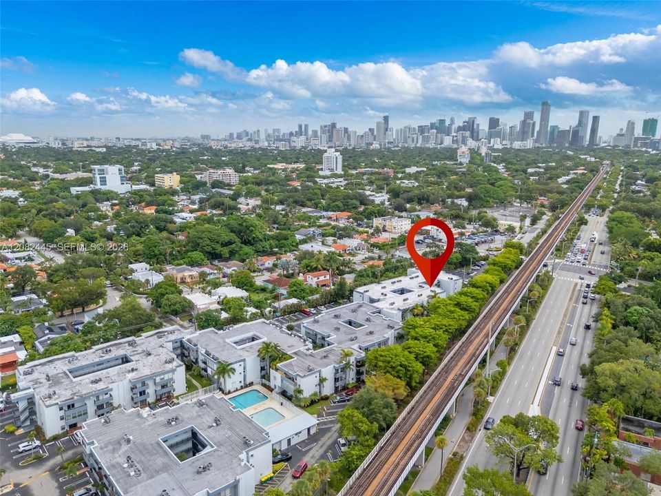 En Venta: $265,000 (2 camas, 1 baños, 900 Pies cuadrados)