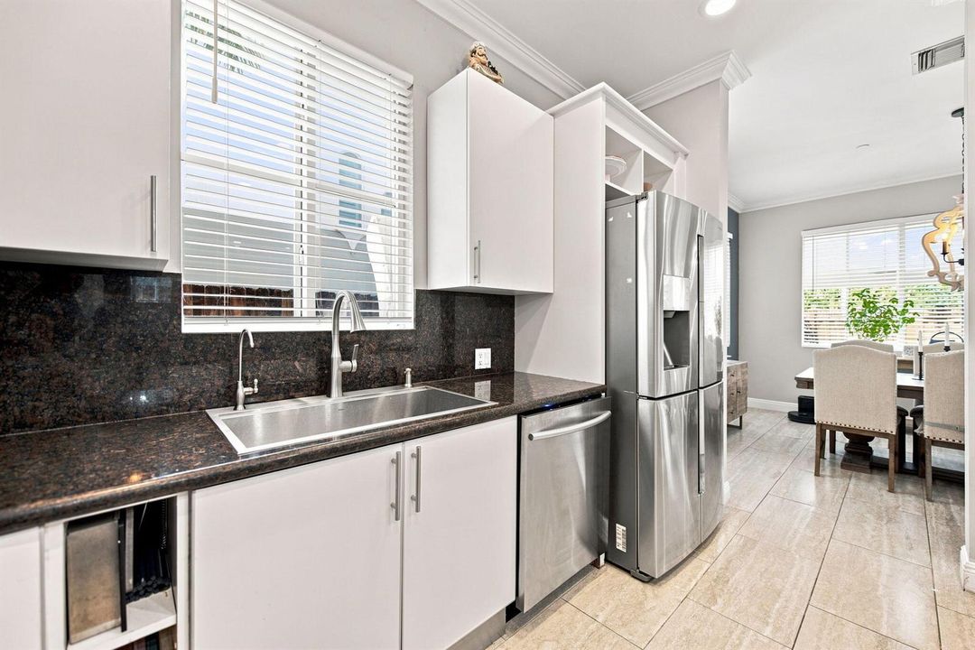 14-web-or-mls-633-ne-11th-ave-2