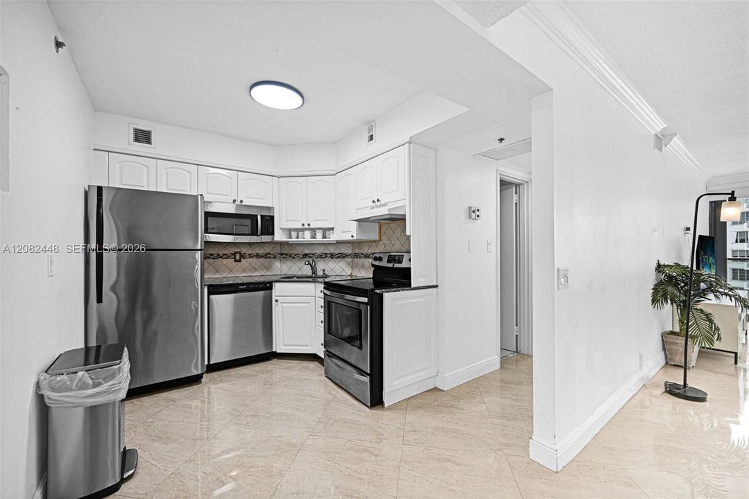 En Venta: $522,000 (2 camas, 2 baños, 960 Pies cuadrados)